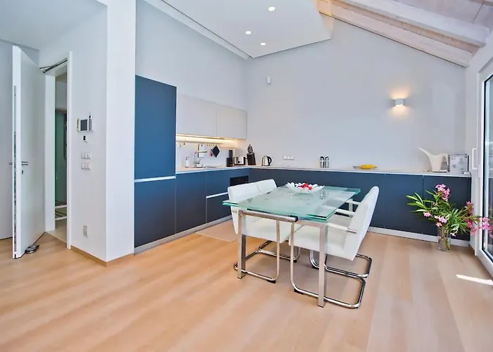 Madeleine Hvar Apartment *